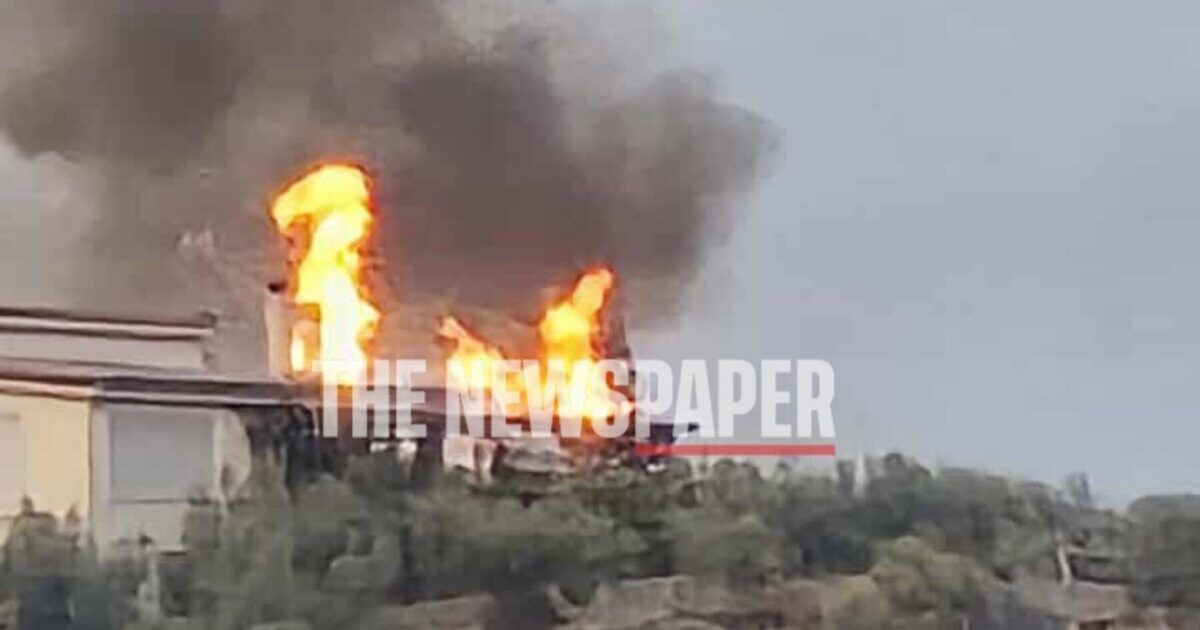 Fire in Volos: Burns next to houses in the candle