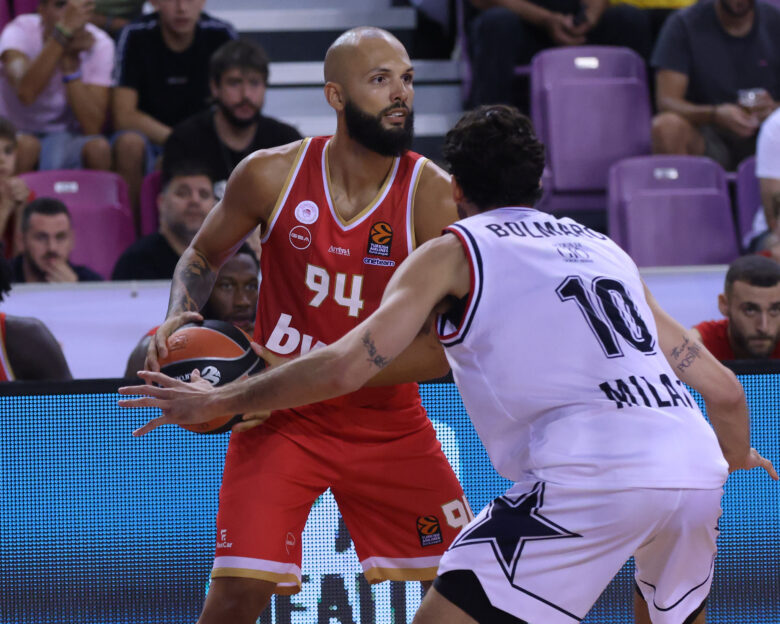 Ολυμπιακός – Αρμάνι Μιλάνο 76-71: Φουρνιέ και Βεζένκοφ έδωσαν τη νίκη στους «ερυθρόλευκους» και τους έστειλα στον τελικό του τουρνουά της Κρήτης