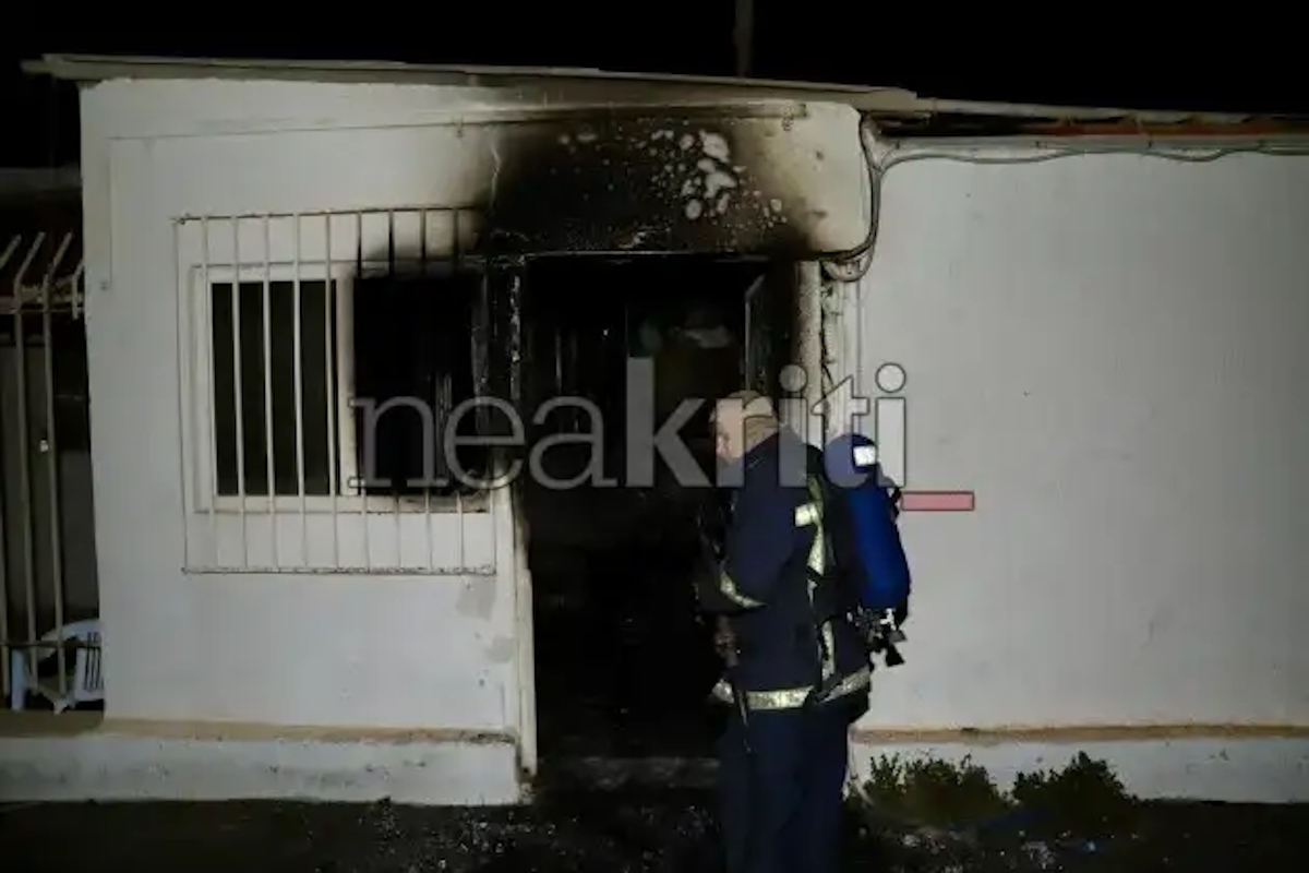 Η φωτιά κατέστρεψε τα πάντα μέσα στα αποδυτήρια