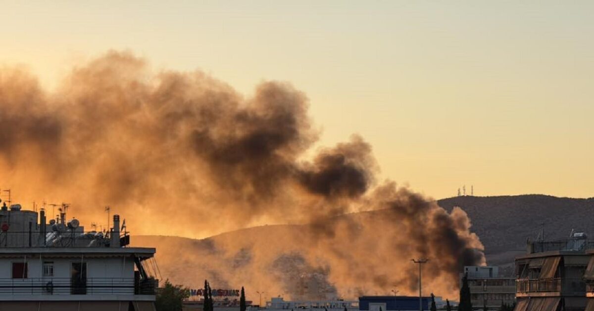 Fire in Operation in Peristeri – Tobacco has drowned the city