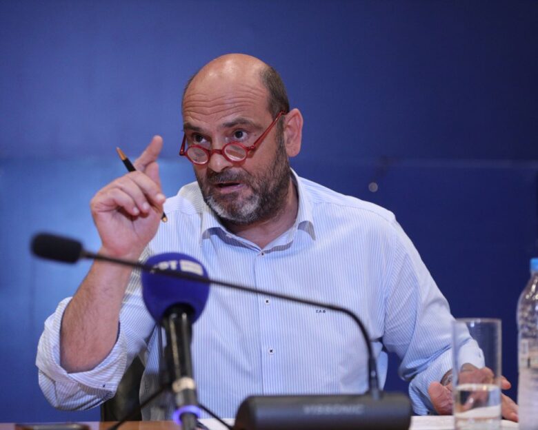 Ιάσων Φωτήλας: Χαμός στο Φεστιβάλ Δράμας με τη δήλωση του υφυπουργού Πολιτισμού – «Δικά σου είναι τα λεφτά ρε;»