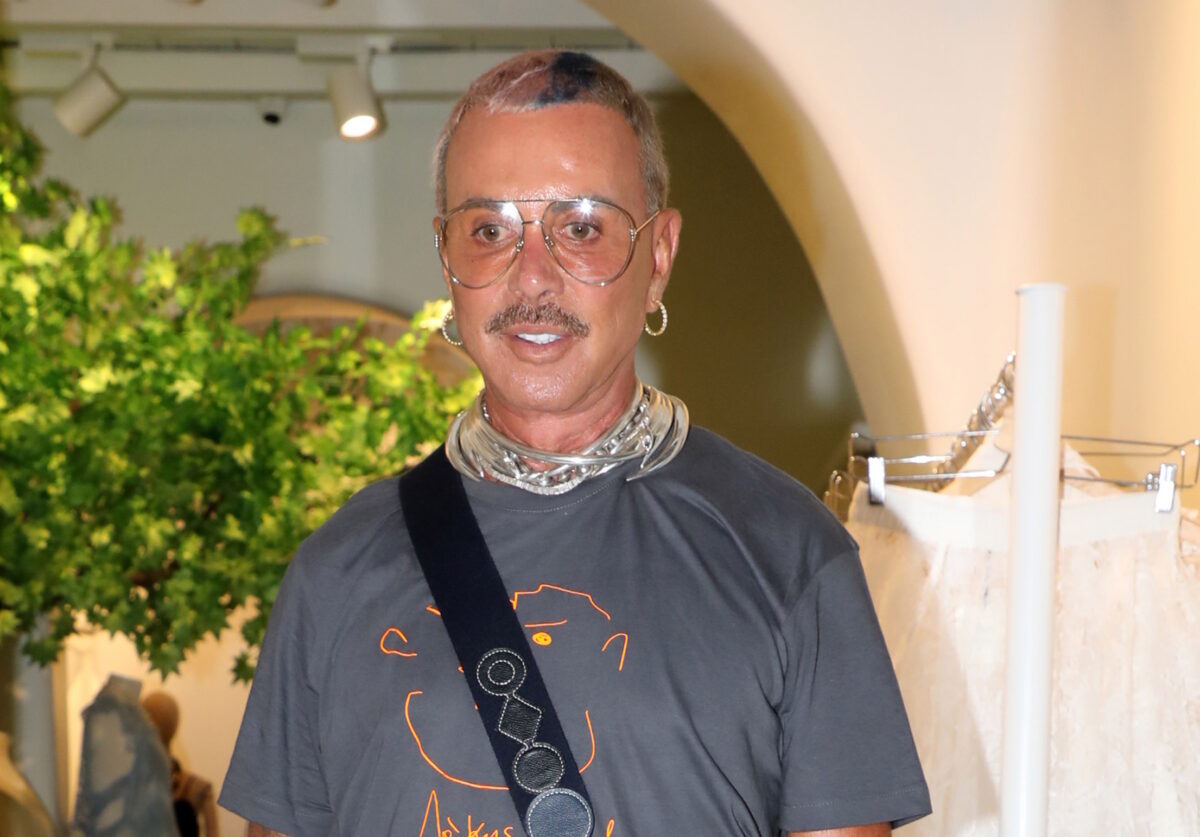 Λάκης Γαβαλάς