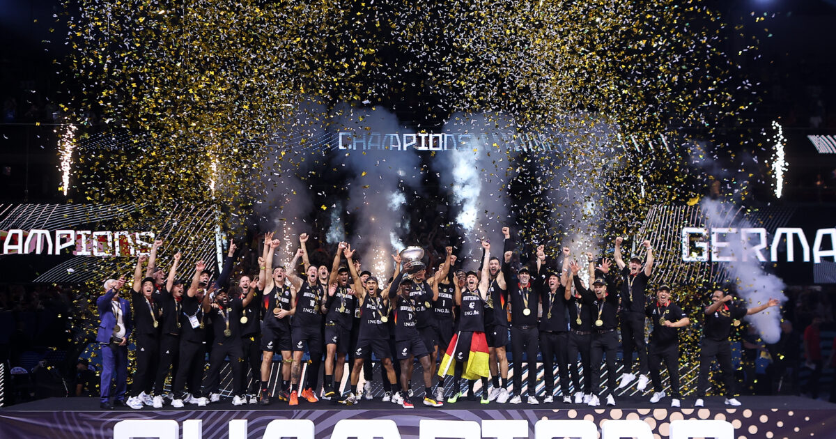 Eurobasket 2025: The awarding of the trophy to European champion Germany