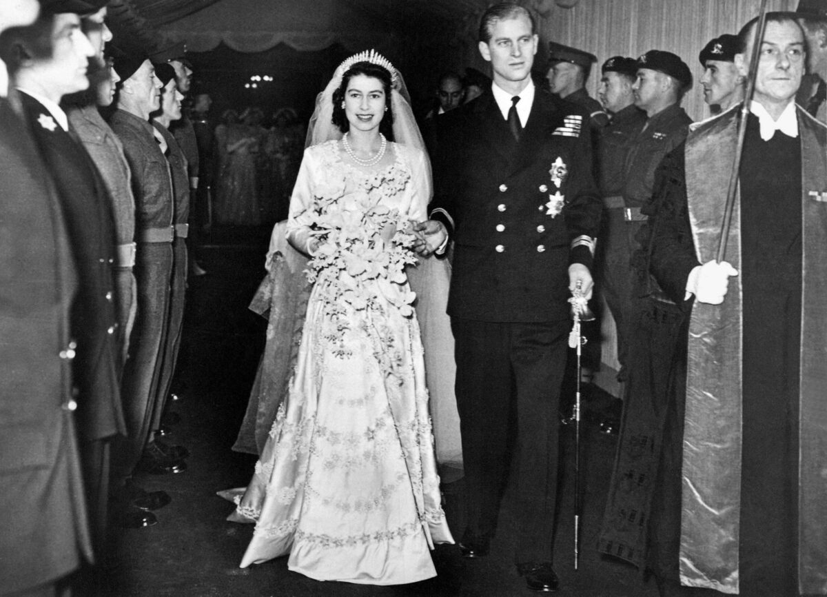 Queen Elizabeth II, Princess Elizabeth marries Prince Philip 20th November - 1947. The happy couple leave Westminster Abbey. (Photo by Topix Thomson/NCJ Archive/Mirrorpix via Getty Images)