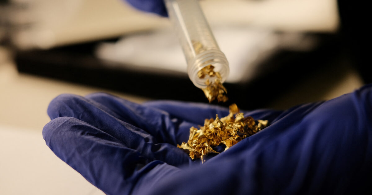 At historically high, gold exceeding $ 3,800 – US reserves reach 1 trillion. dollars