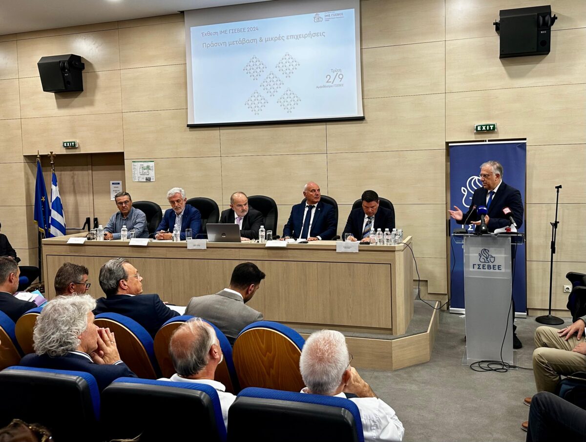 Θεοδωρικάκος: Μόνιμο το μέτρο για την απαγόρευση προσφορών για τρεις μήνες μετά από ανατιμήσεις