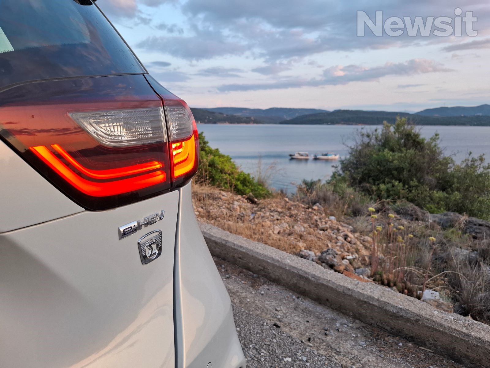 Honda Jazz e:HEV – Δοκιμή: Κατανάλωση σαν σκούτερ και πρακτικό σαν βαν!