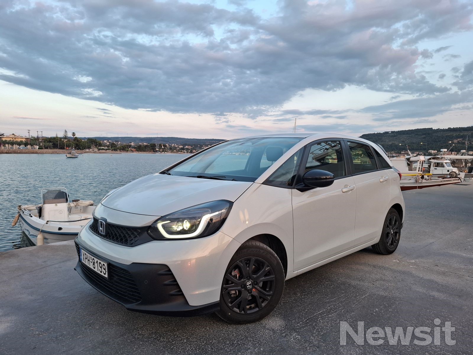 Honda Jazz e:HEV – Δοκιμή: Κατανάλωση σαν σκούτερ και πρακτικό σαν βαν!