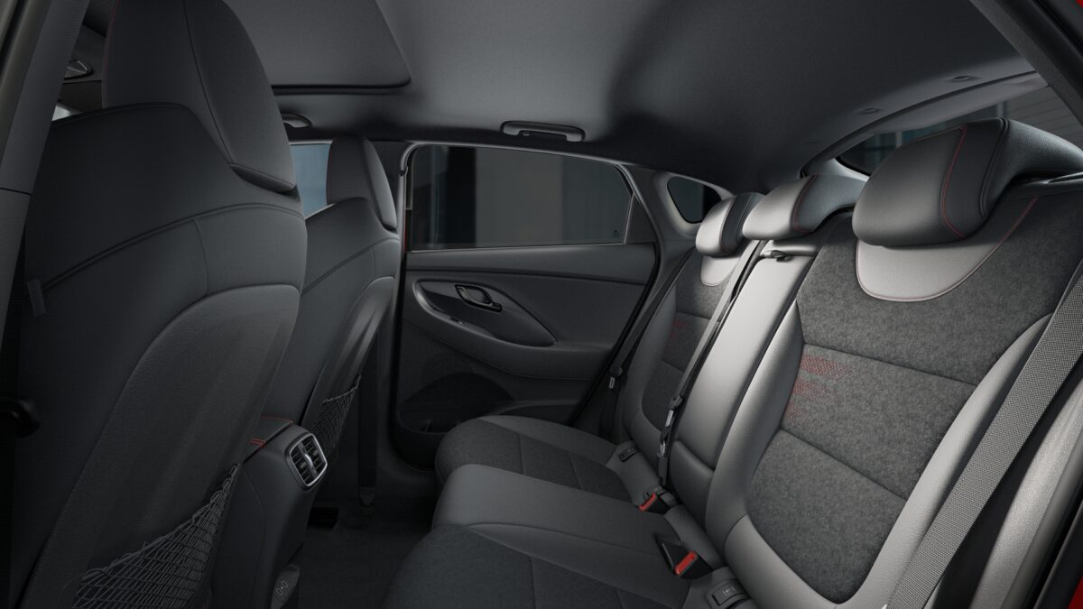 hyundai-i30-fastback-1-5-hybrid-7dct