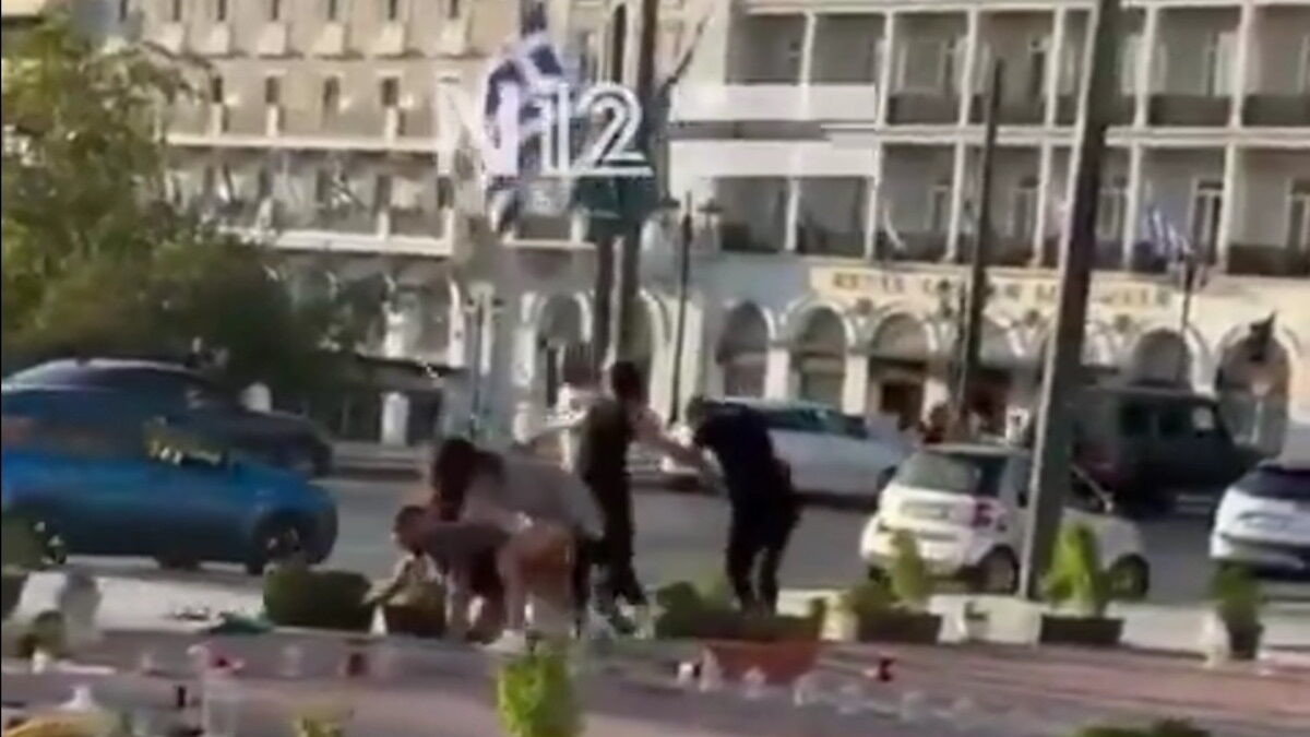 Η στιγμή του τσακωμού ισραηλινών και παλαιστίνιων