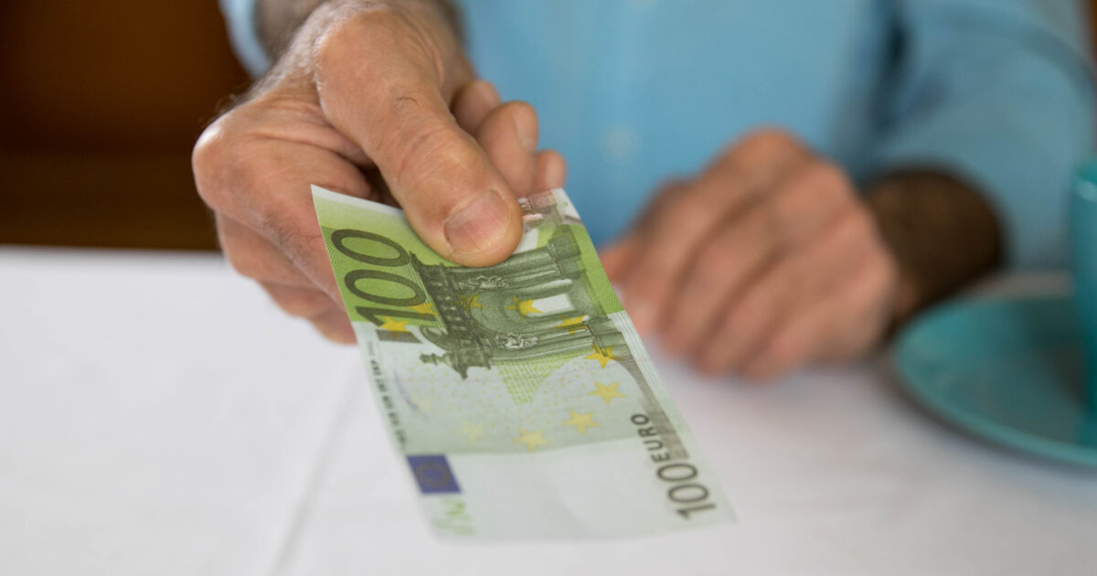 The payment of 100 euros for the 80,000 participants in the SUCCISION program began to pay compensation of € 100,000