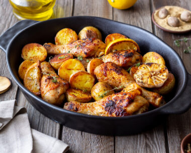 Κοτόπουλο με πατάτες στον φούρνο