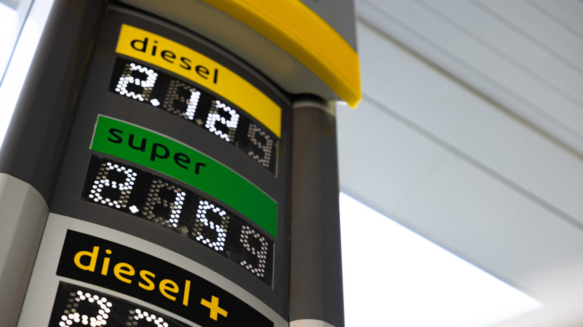 Gasoline prices dramatically increase in Europe during the war in Ukraine