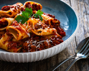 Paccheri με ραγού λουκάνικου