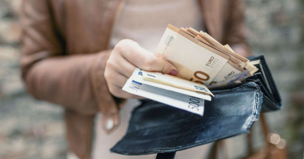 Public: How will it be paid “implicitly” in two installments a 13th salary in 2026