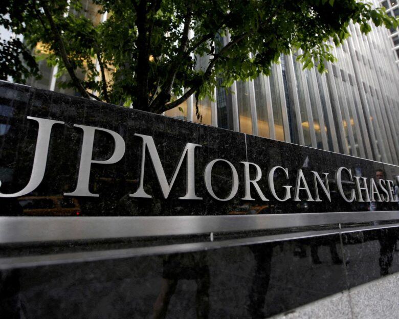 Θετικό σήμα της JP Morgan για τα ελληνικά ομόλογα – Ποιοι είναι οι λόγοι