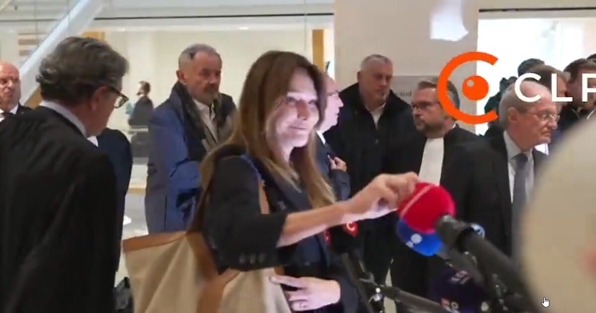 Carla Bruni pulled out and flew to the floor of a microphone journalist after Nicolas Sarkozy’s conviction