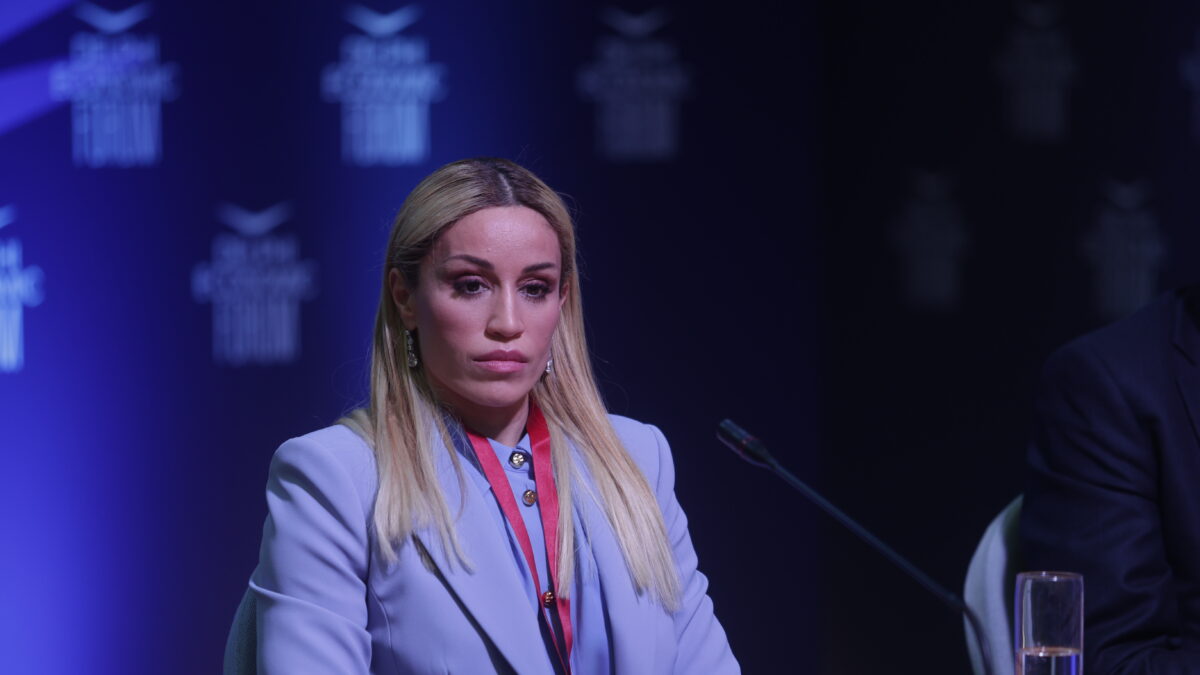 Η Καρολίνα Πελενδρίτου