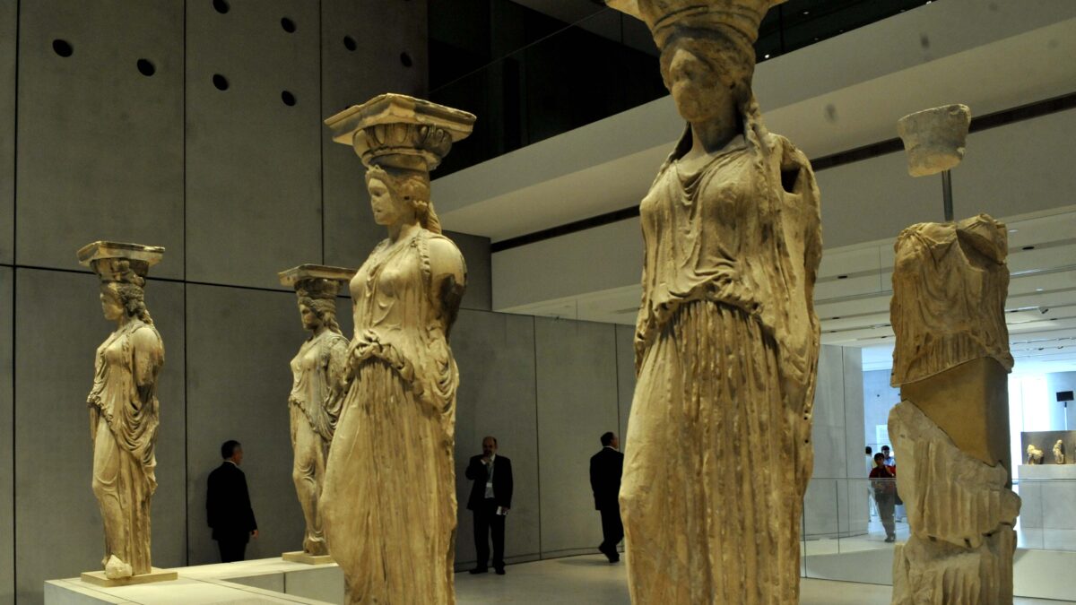 Καρυάτιδες στο Μουσείο της Ακρόπολης