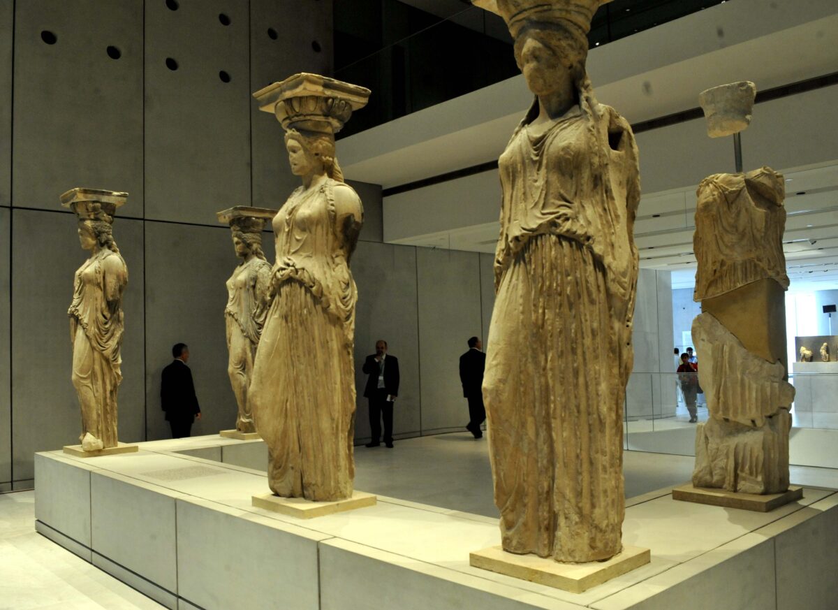 Καρυάτιδες στο Μουσείο της Ακρόπολης