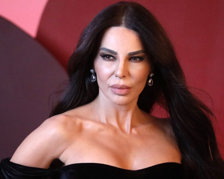 Κέλλυ Κελεκίδου: Εντυπωσίασε στην πρεμιέρα της στη Θεσσαλονίκη