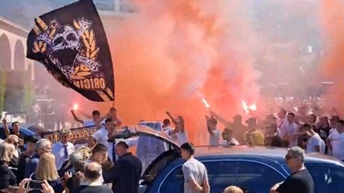 Κηδεία 18χρονου στον Βόλου