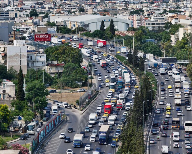 Κίνηση στους δρόμους: Με μποτιλιάρισμα μπήκε ο Σεπτέμβριος – Καθυστερήσεις σε Κηφισό και Αττική Οδό