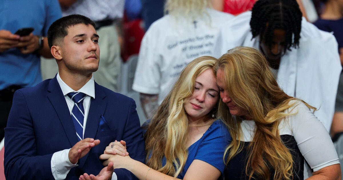 Funeral Charlie Kerk: Tails of people mourning pending Donald Trump