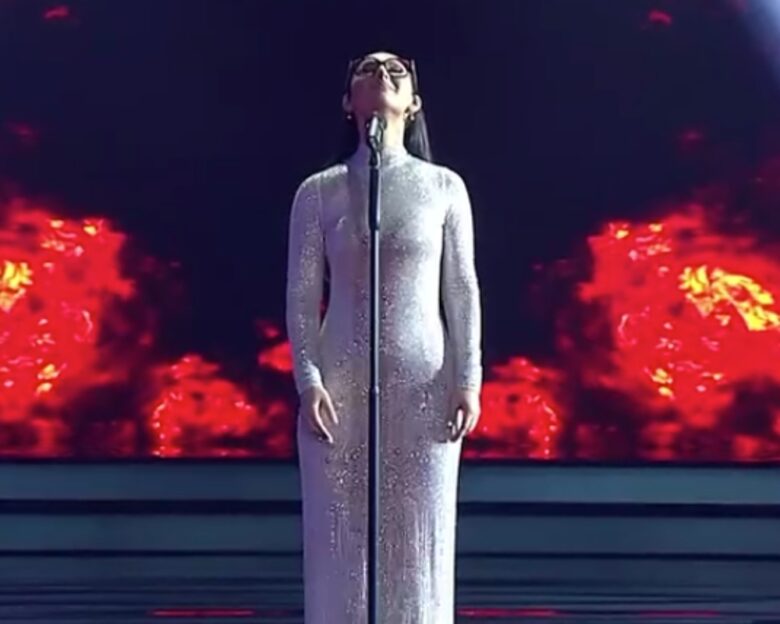 «The Voice»: Η Klavdia μάγεψε τους κριτές με την «Αστερομάτα» και το deja vu με τους κριτές