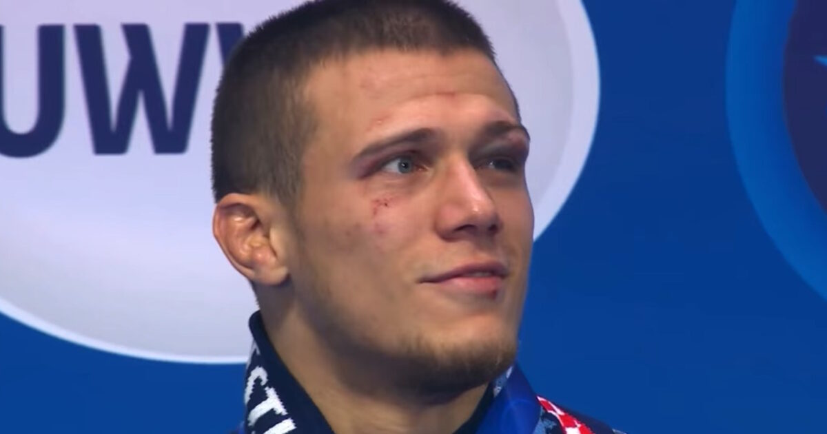 Giorgos Kougioumtsidis: The awards ceremony of the historic gold medal for the Greek struggle and the recoil of the National Anthem