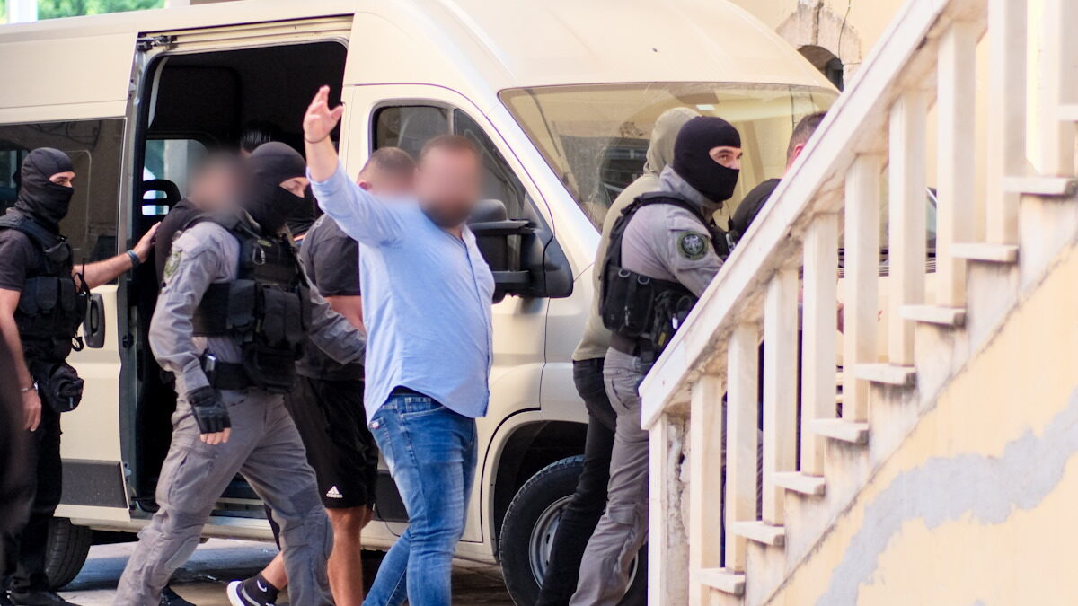 Οι συλληφθέντες στα δικαστήρια Χανίων