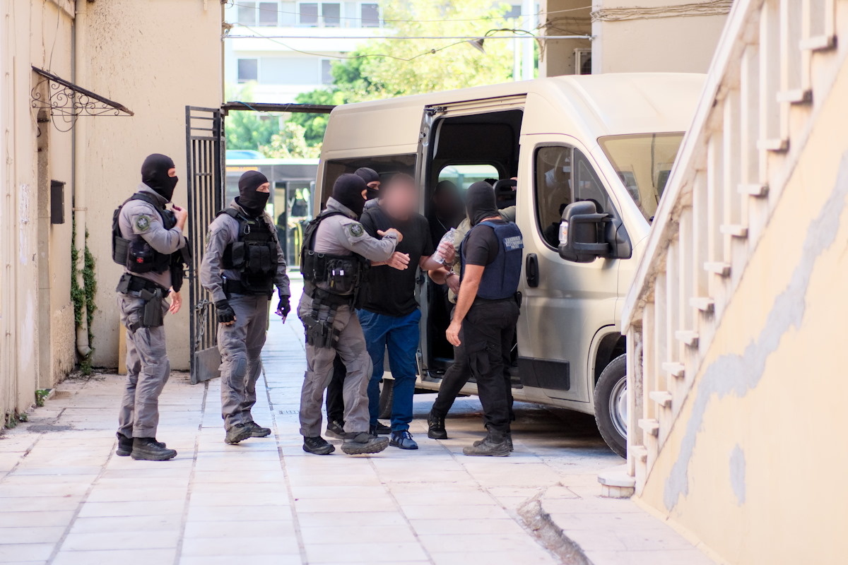 Οι συλληφθέντες στα δικαστήρια Χανίων