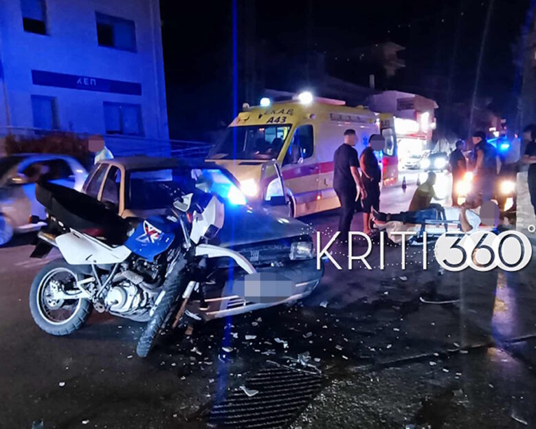 Σοβαρό τροχαίο στα Χανιά με δύο τραυματίες – Φωτογραφίες από το σημείο όπου συγκρούστηκαν αυτοκίνητο και μηχανή