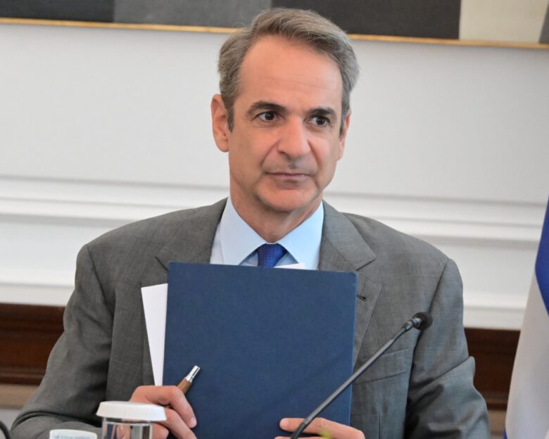Συνεδριάζει σήμερα το υπουργικό συμβούλιο υπό τον Κυριάκο Μητσοτάκη για τις φοροελαφρύνσεις σε 4 εκατ. πολίτες και το μεταναστευτικό