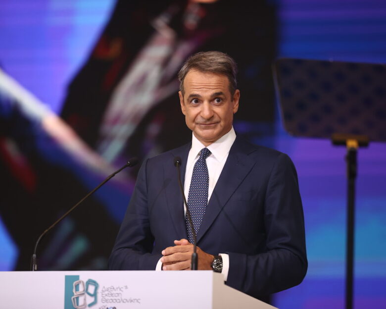 ΔΕΘ 2025: Η μαντινάδα του Κυριάκου Μητσοτάκη – «Καλοχαιρέτα τον πεζό όταν καβαλικέψεις»