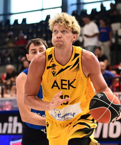 Ο Κουζμίνσκας κόντρα στην Καρσίτσα