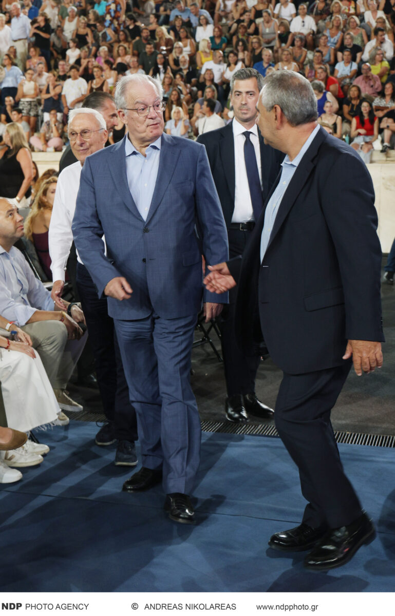 Κωνσταντίνος Τασούλας / Βασίλης Χιώτης