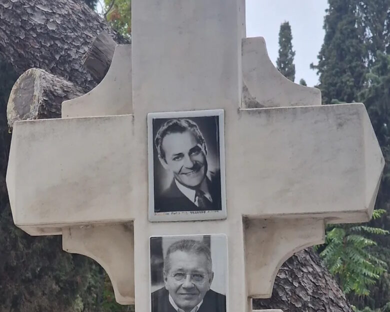 Ραγίζει καρδιές ο Λάμπρος Κωνσταντάρας για τα 40 του Δημήτρη Κωνσταντάρα: Η ανάρτηση από το μνήμα