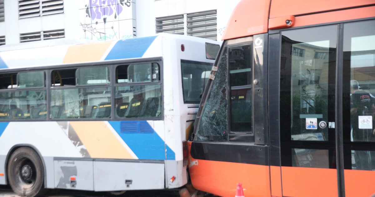 Two buses by buses and tram in 2 months: Causes and similarities of conflict in Voula and Piraeus with 77 injured