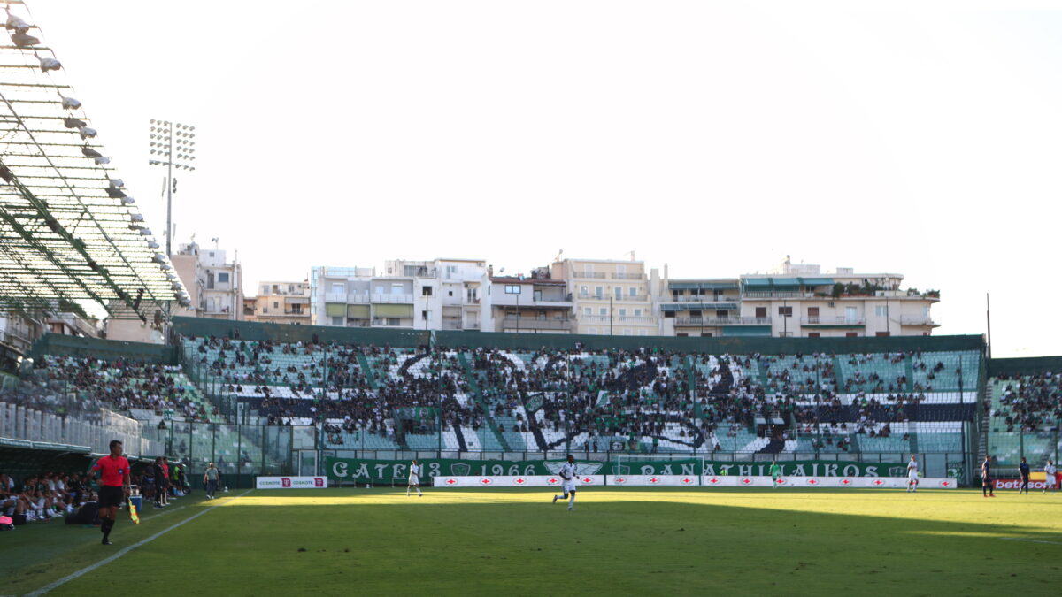 Εικόνα από την κερκίδα στη Λεωφόρο (ΣΩΤΗΡΗΣ ΔΗΜΗΤΡΟΠΟΥΛΟΣ