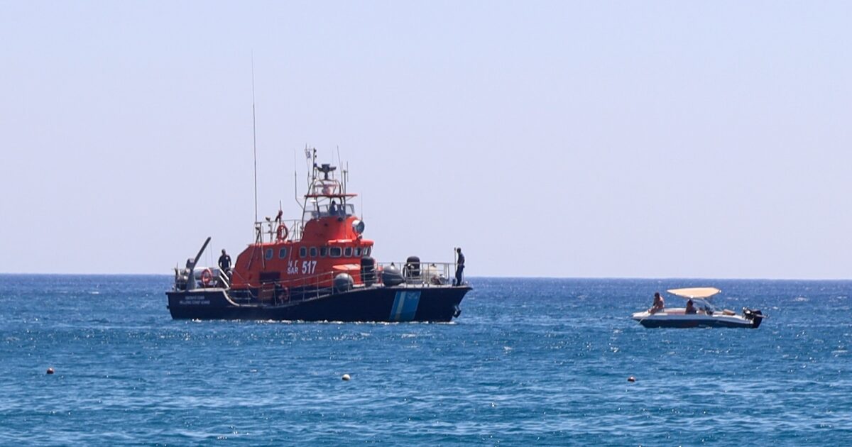 Two Romanians arrested for espionage: They had photos of the Salamis Nautical Fort