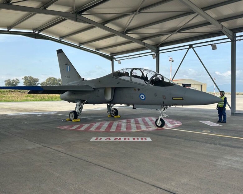 Πολεμική Αεροπορία: Τα αεροσκάφη M-346 αλλάζουν τα δεδομένα στην εκπαίδευση – Η «νέα γενιά» πιλότων και το διεθνές ενδιαφέρον