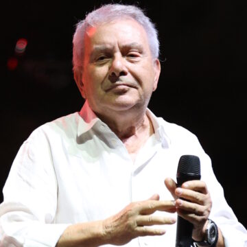 Μανώλης Μητσιάς