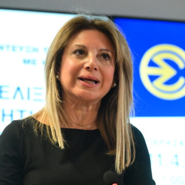 Η Μαρία Καρυστιανού