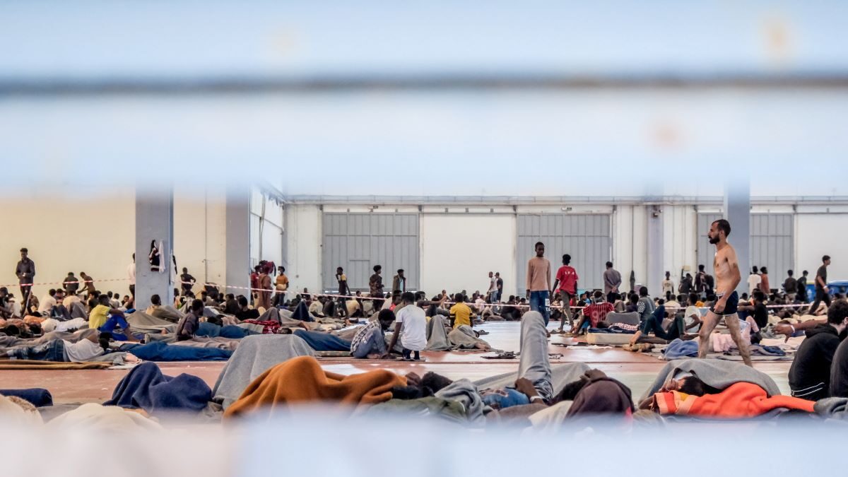 Μετανάστες στο εκθεσιακό κέντρο Αγυιάς Χανίων