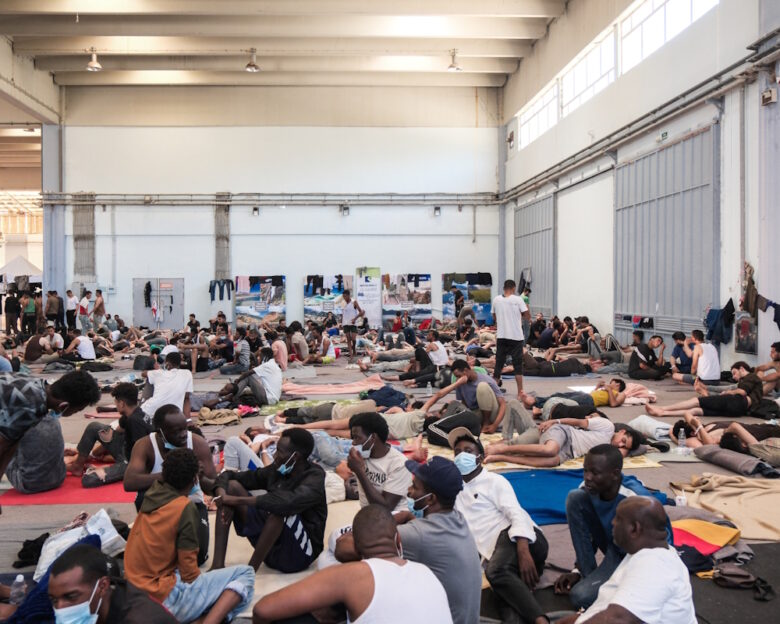 Κρήτη: Κρίση με μεταναστευτικές ροές – Επιχείρηση αποσυμφόρησης και αντιδράσεις από την Τοπική Αυτοδιοίκηση