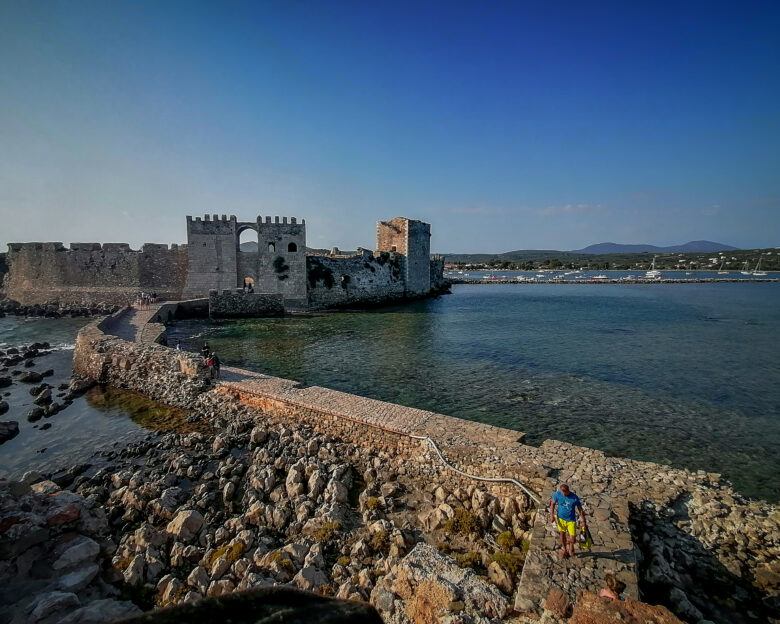 Το κάστρο της Μεθώνης στέκει αγέρωχο μέσα στους αιώνες