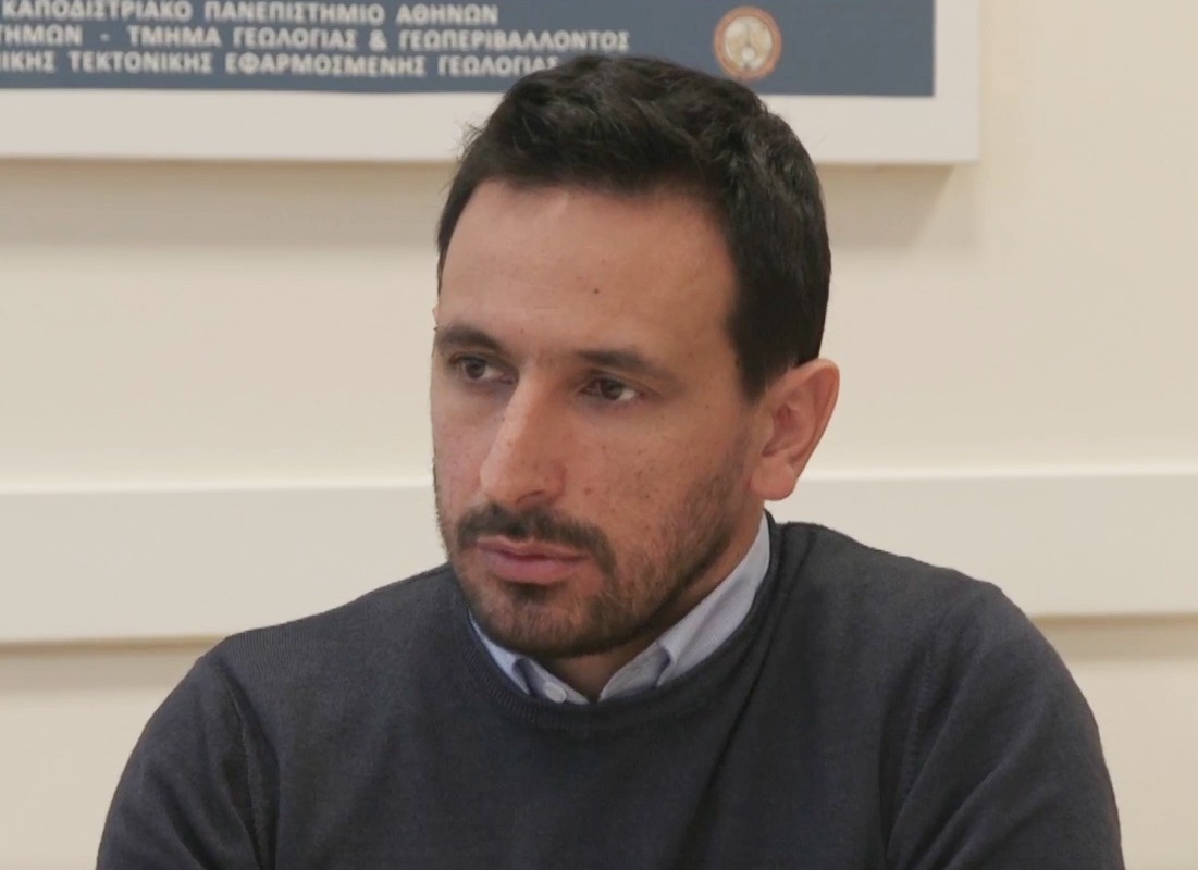 Ο Μιχάλης Διακάκης, Επίκουρος Καθηγητής Ακραίων Φαινομένων και Φυσικών Καταστροφών του Πανεπιστημίου Αθηνών