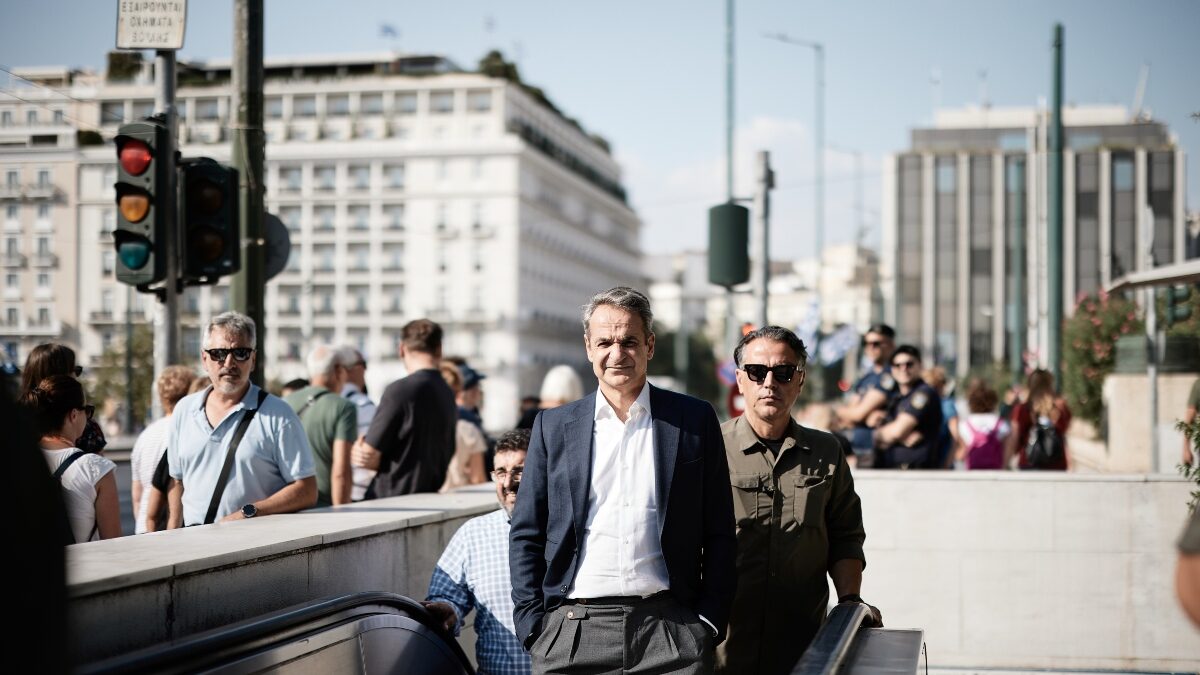 Ο Κυριάκος Μητσοτάκης στο μετρό