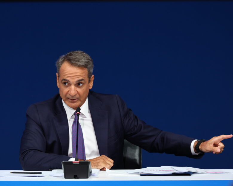 Κυριάκος Μητσοτάκης: Ο εκλογικός νόμος δεν αλλάζει – Ο Τσίπρας ζητά αυτοκριτική από τους πολίτες, κάποιοι είναι χρυσοί χορηγοί του